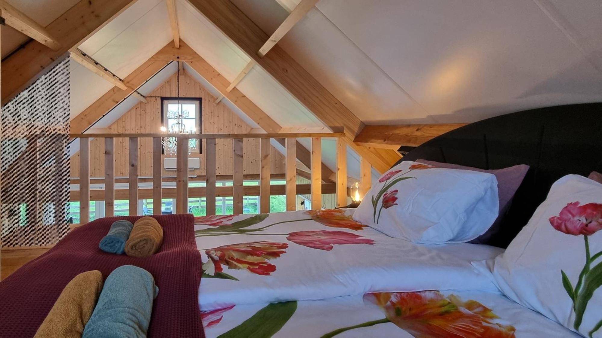 City Farmers Lodge, A Guesthouse With A Skyline View In Rural Ámsterdam Exterior foto